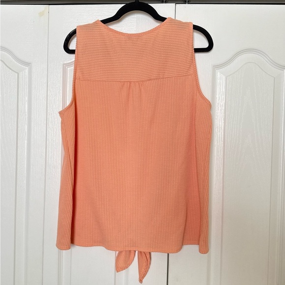 Peach Button-Down Tank Top with Tie Hem - Picture 2 of 3